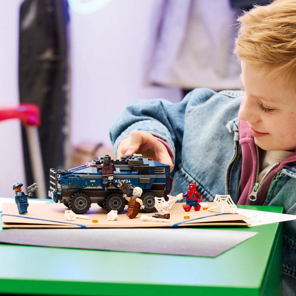 LEGO MARVEL - Inseguimento del trasporto prigione di Spider-Man 76349 