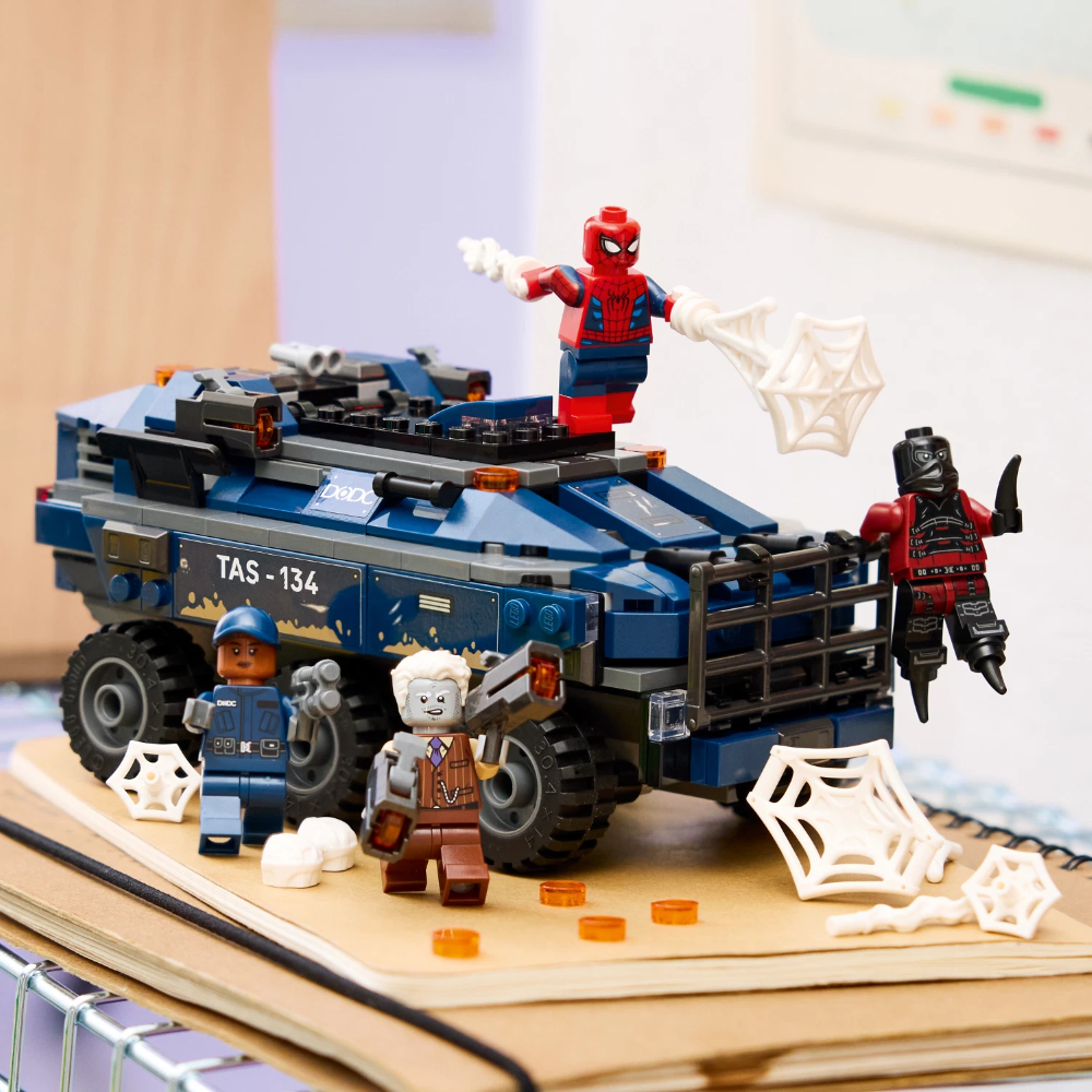 LEGO MARVEL - Inseguimento del trasporto prigione di Spider-Man 76349 