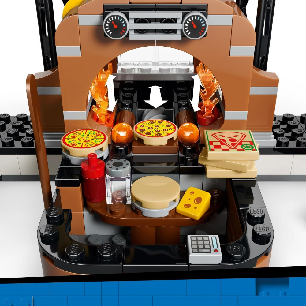 LEGO CITY - Centro di consegna pizze con veicoli 60496